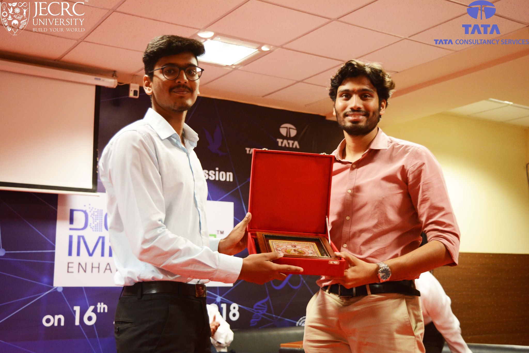 Kovid Sawla felicitated at JECRC